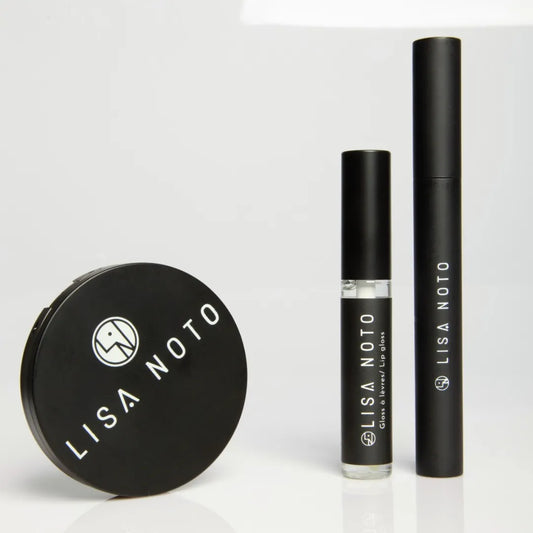 Complete makeup trio with volumizing mascara, mineral bronzer and hydrating lip gloss. Natural, radiant look in a few simple steps.