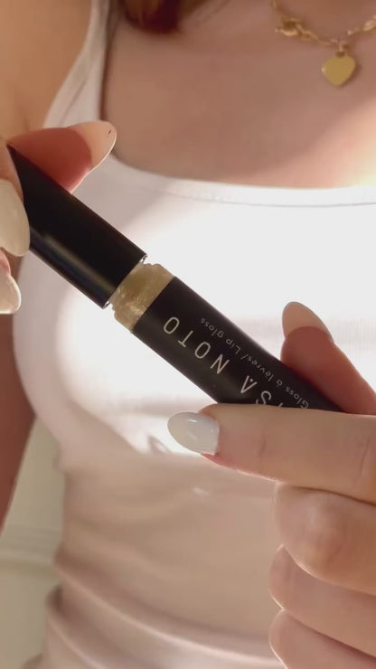 Brillo labial hidratante con purpurina dorada – Edición limitada 6,4 ml