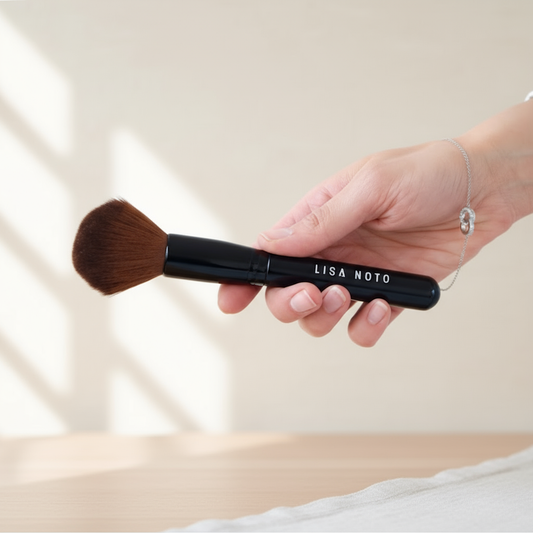 synthetic brush for powder and cream